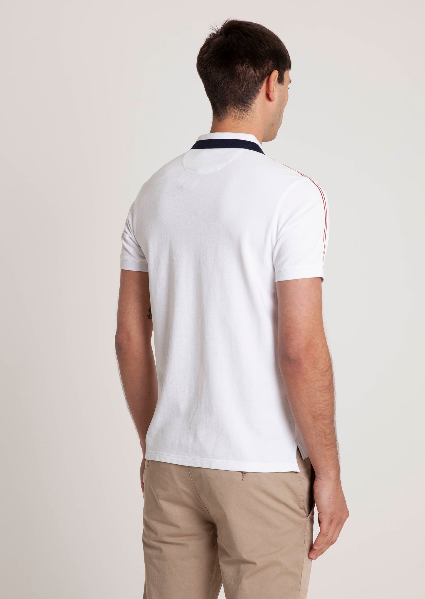 Striped sleeve polo shirt