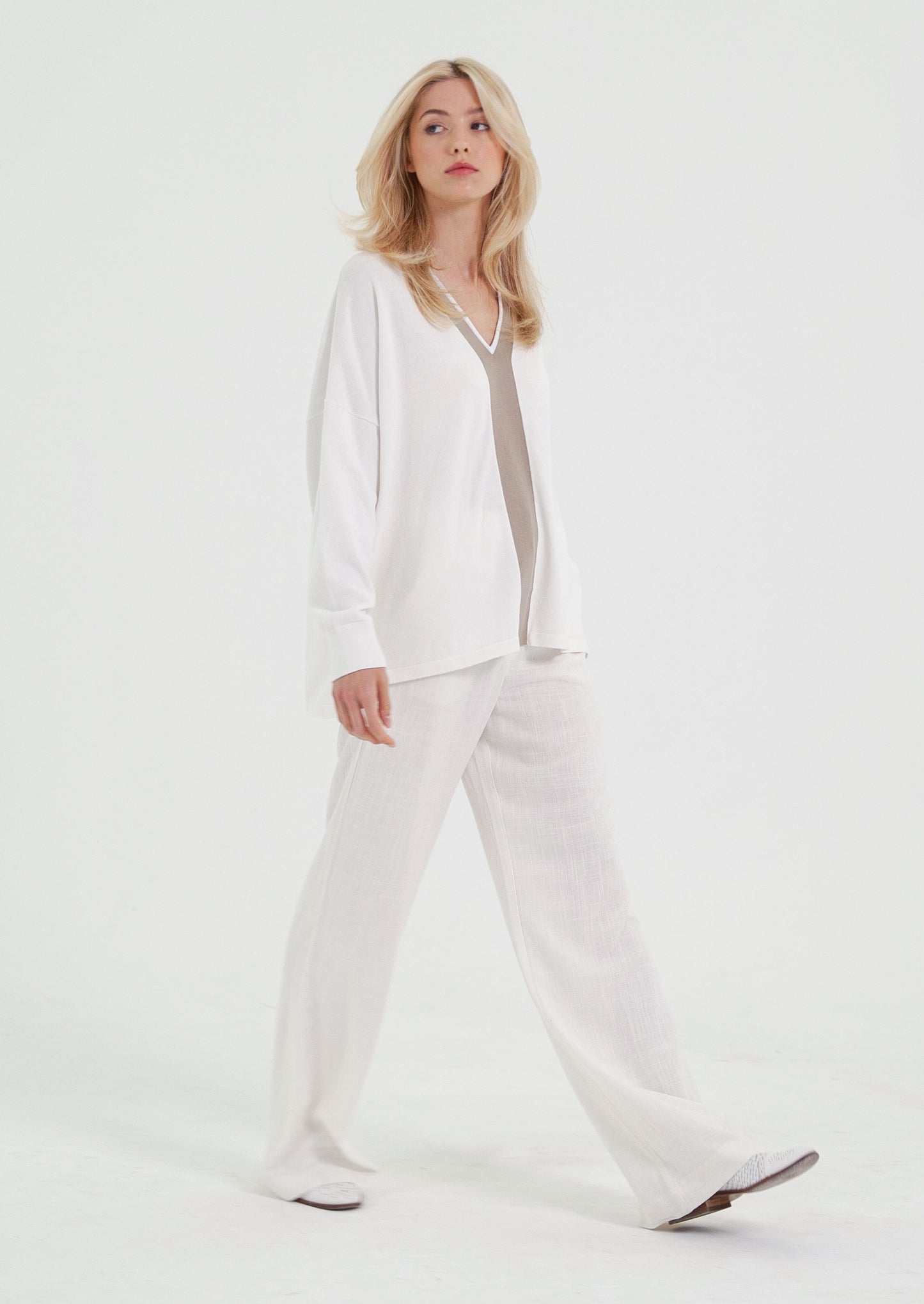 Womens Soft V Neck knit