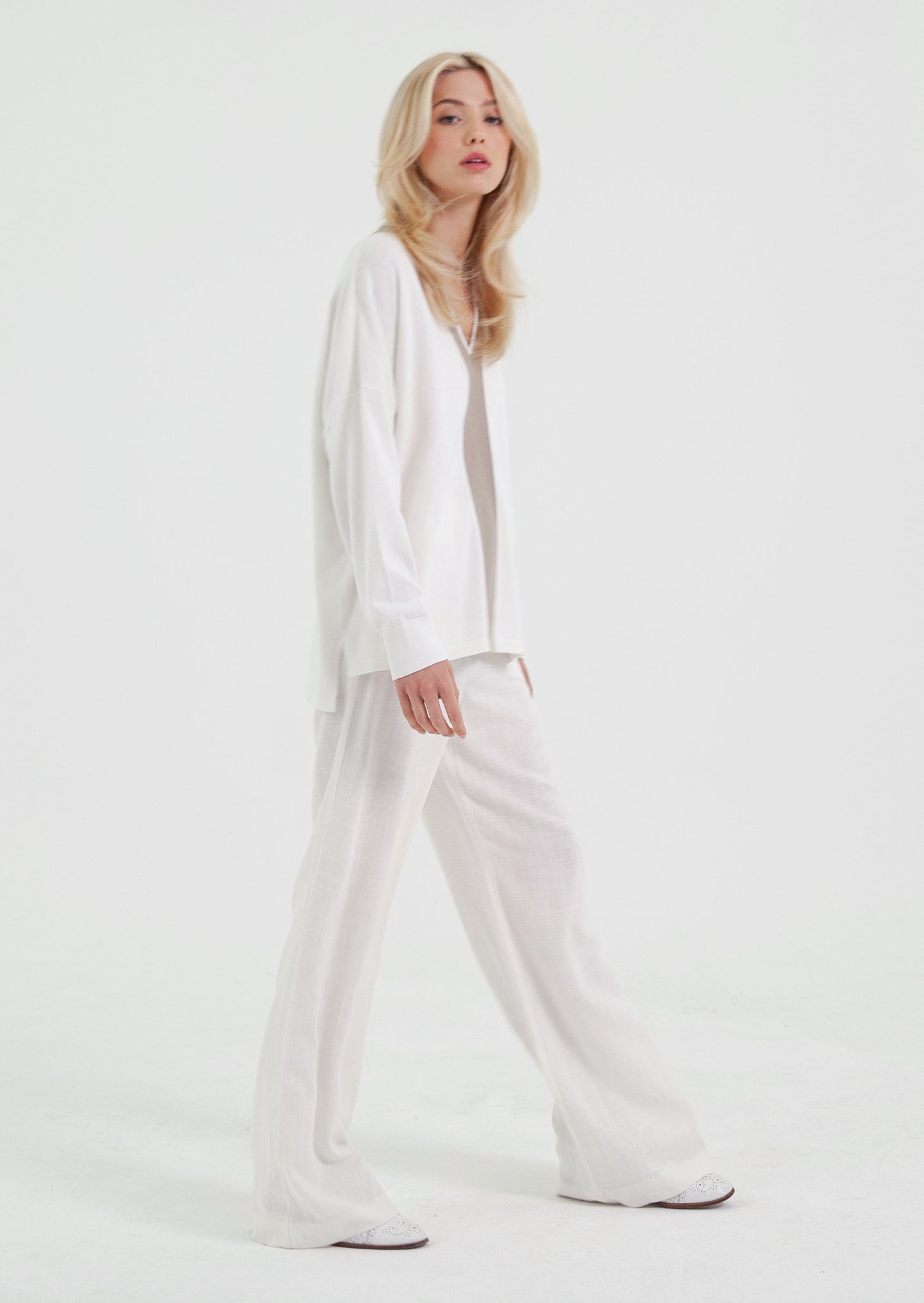 Womens Soft V Neck knit